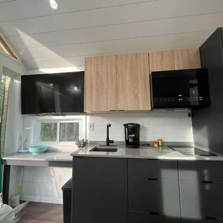 Tiny Glamping 2 Apartment Mims ภายนอก รูปภาพ